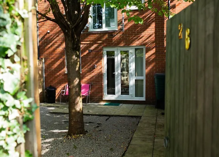 Alban Townhouse